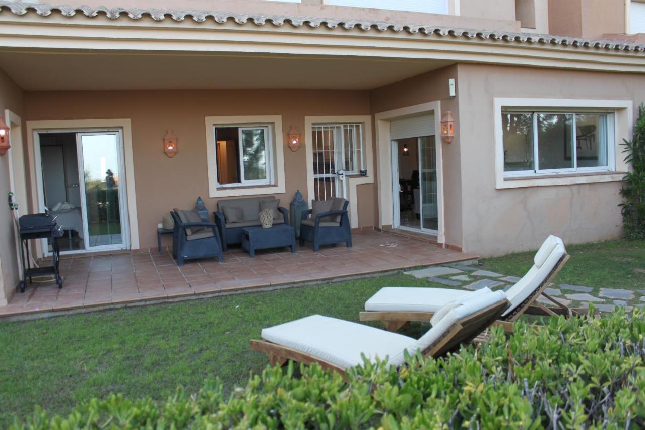 Elegant And Spacious Garden Apartment With Beautiful Views Ojén Buitenkant foto
